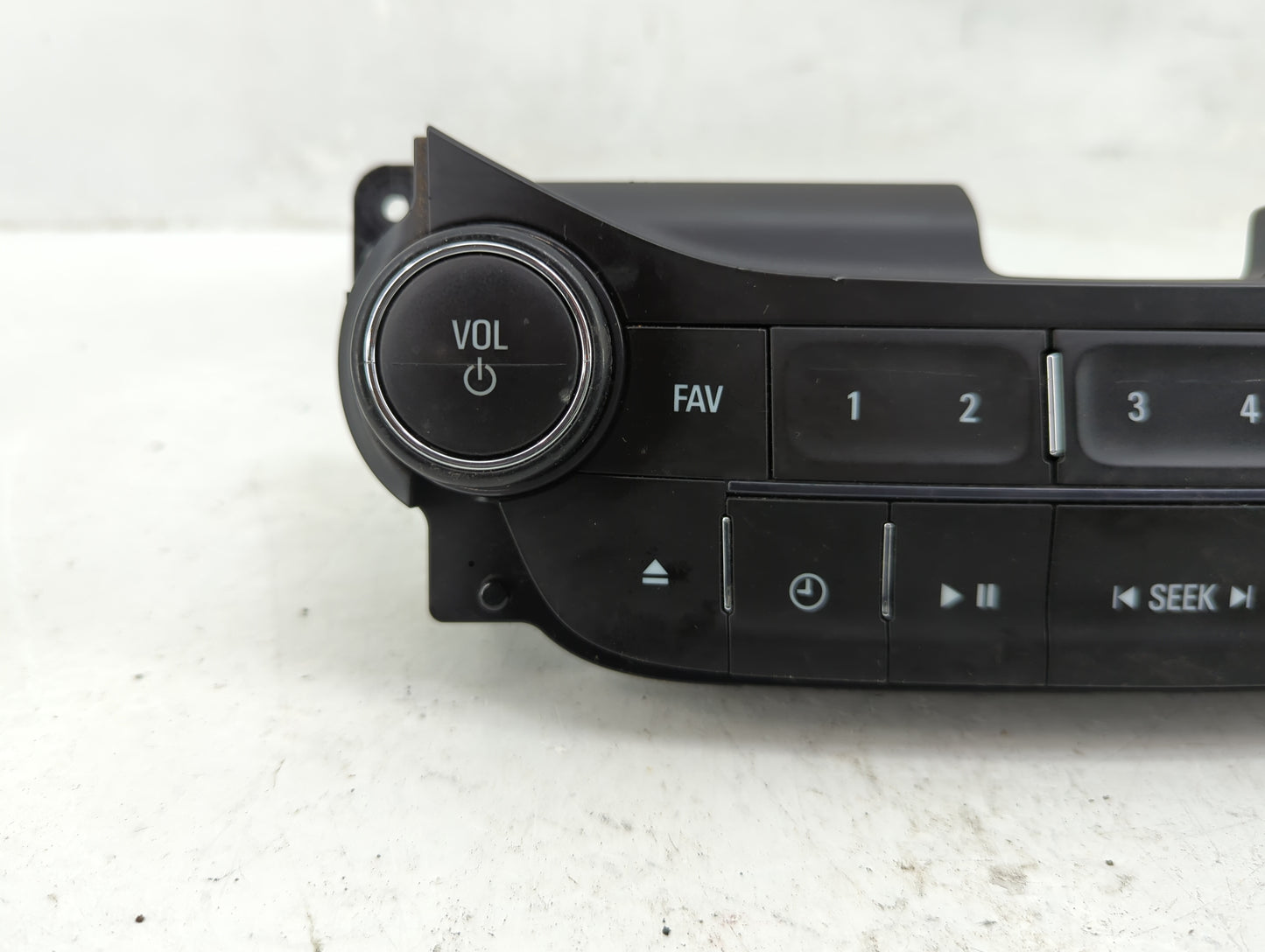 2014-2016 Chevrolet Malibu Radio Control Panel - Oemusedautoparts1.com