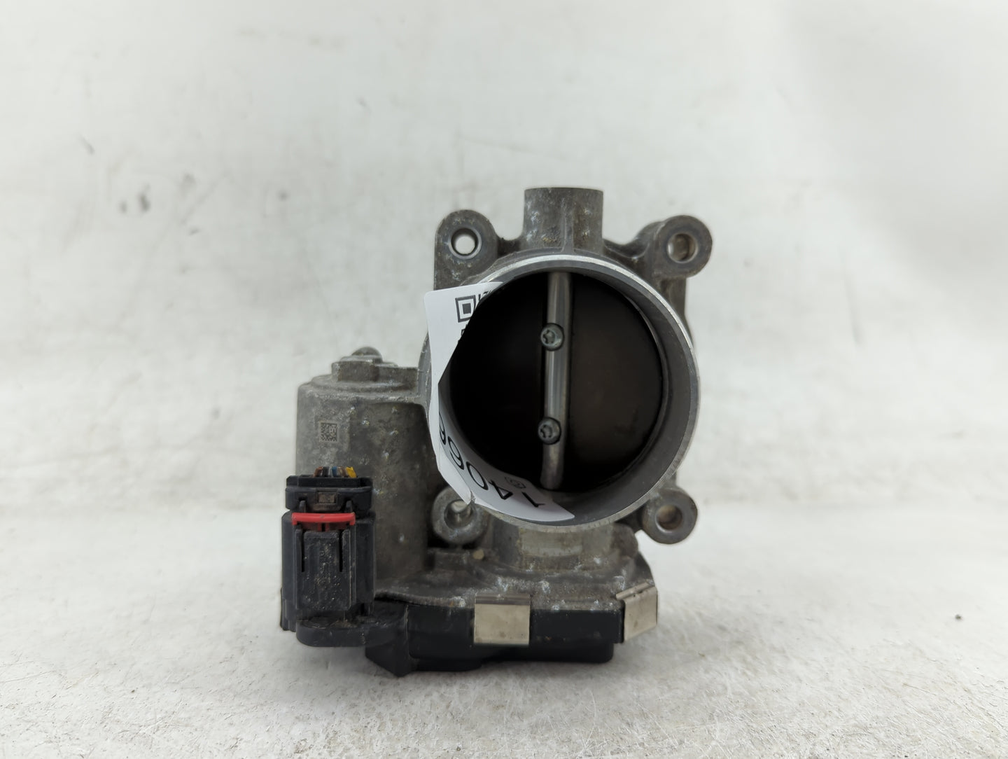 2013-2015 Chevrolet Malibu Throttle Body P/N:12627217DA Fits Fits 2013 2014 2015 2017 2018 2019 2020 OEM Used Auto Parts - O