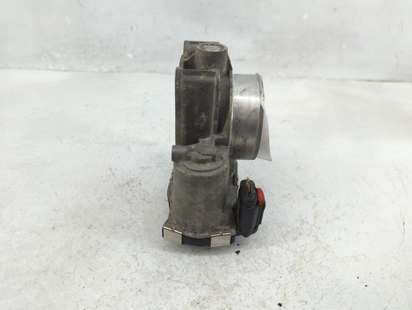 2013-2015 Chevrolet Malibu Throttle Body P/N:12627217DA Fits Fits 2013 2014 2015 2017 2018 2019 2020 OEM Used Auto Parts - O