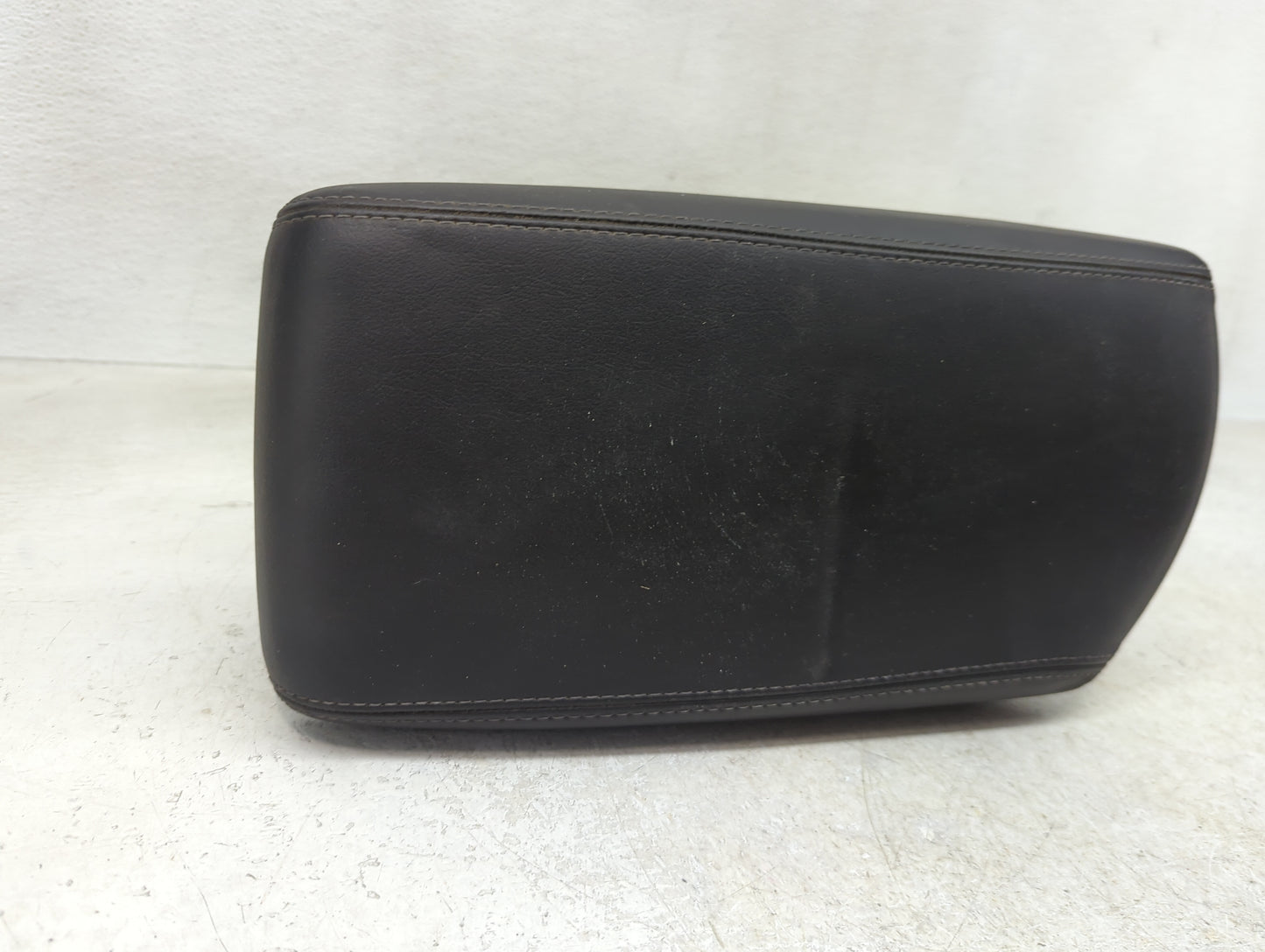 2015 Chevrolet Malibu Center Console Armrest Cover Lid Fits OEM Used Auto Parts - Oemusedautoparts1.com
