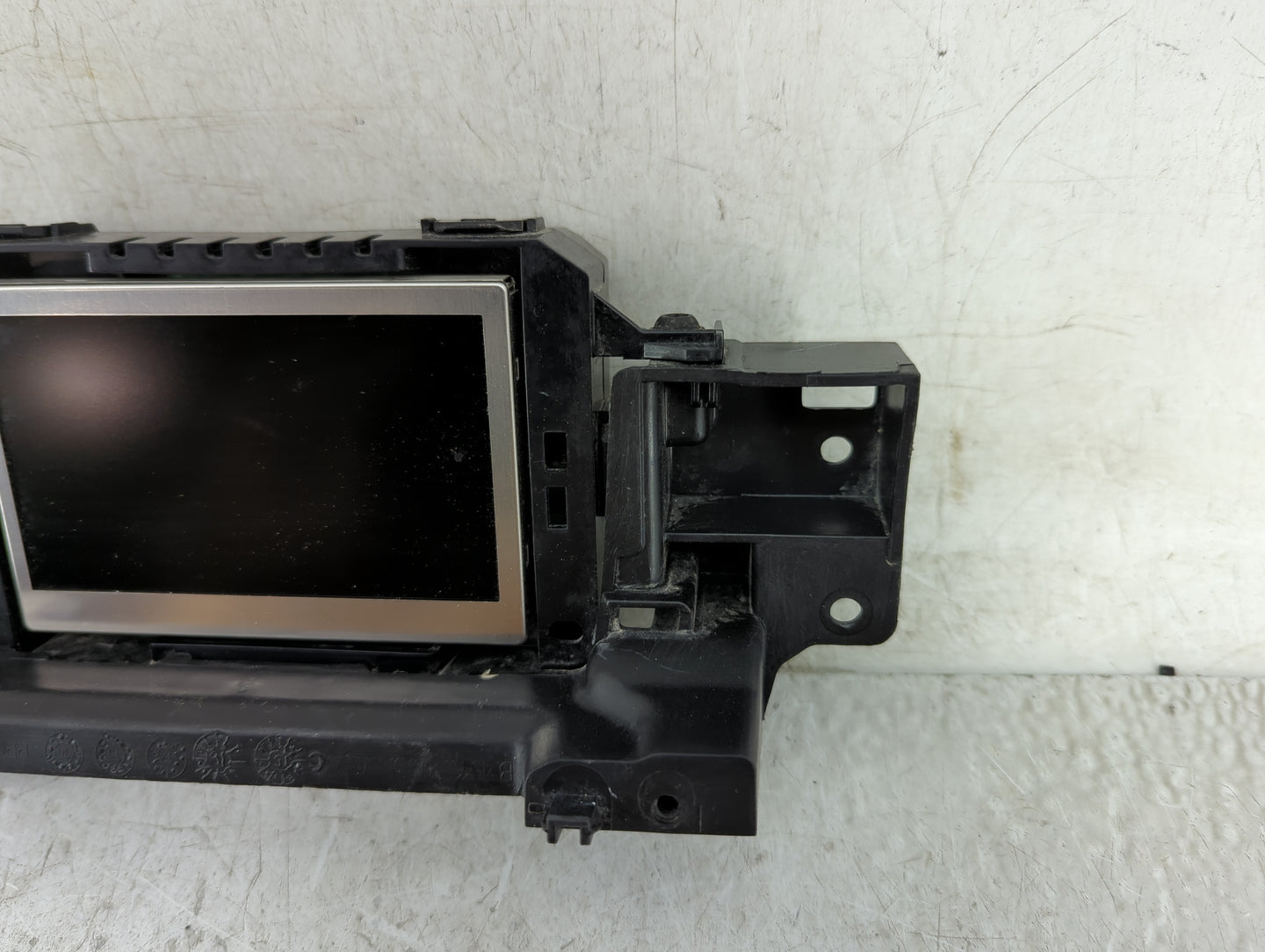 2014-2016 Chevrolet Malibu Radio AM FM Cd Player Receiver Replacement P/N:F1FT-18B955-CF Fits Fits 2014 2015 2016 OEM Used A