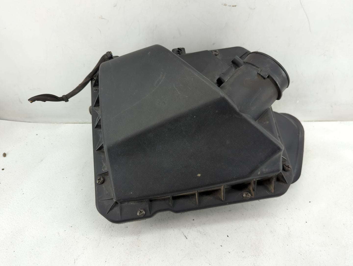 2014-2015 Chevrolet Malibu Air Cleaner Intake-duct Hose Tube - Oemusedautoparts1.com