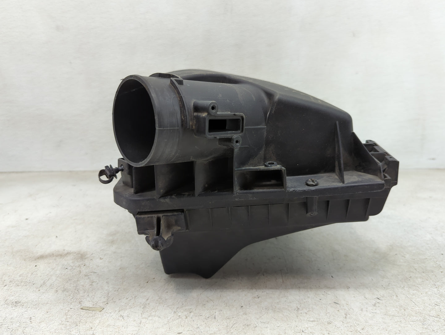 2014-2015 Chevrolet Malibu Air Cleaner Intake-duct Hose Tube - Oemusedautoparts1.com