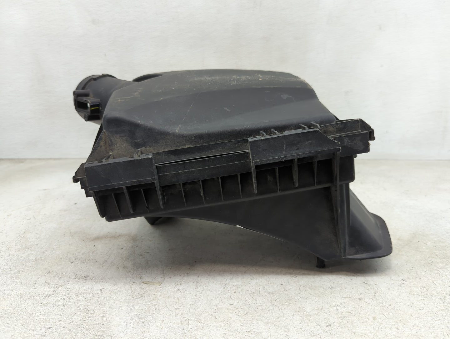 2014-2015 Chevrolet Malibu Air Cleaner Intake-duct Hose Tube - Oemusedautoparts1.com