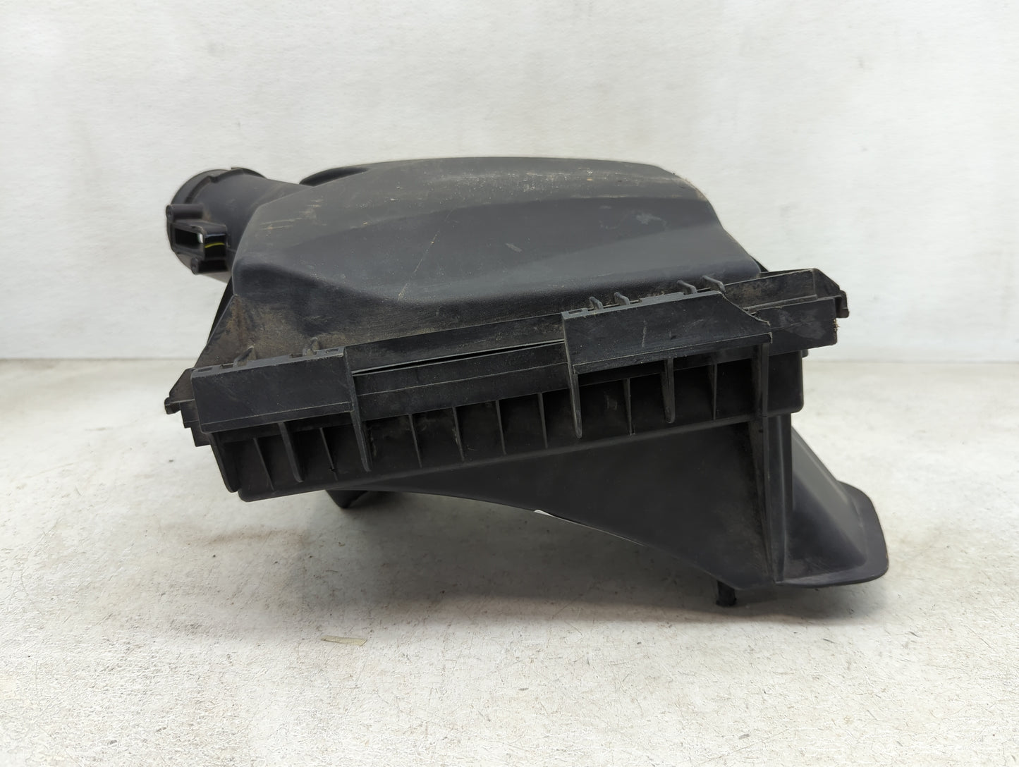 2014-2015 Chevrolet Malibu Air Cleaner Intake-duct Hose Tube - Oemusedautoparts1.com