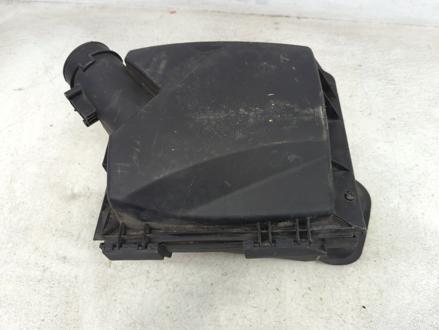 2014-2015 Chevrolet Malibu Air Cleaner Intake-duct Hose Tube - Oemusedautoparts1.com