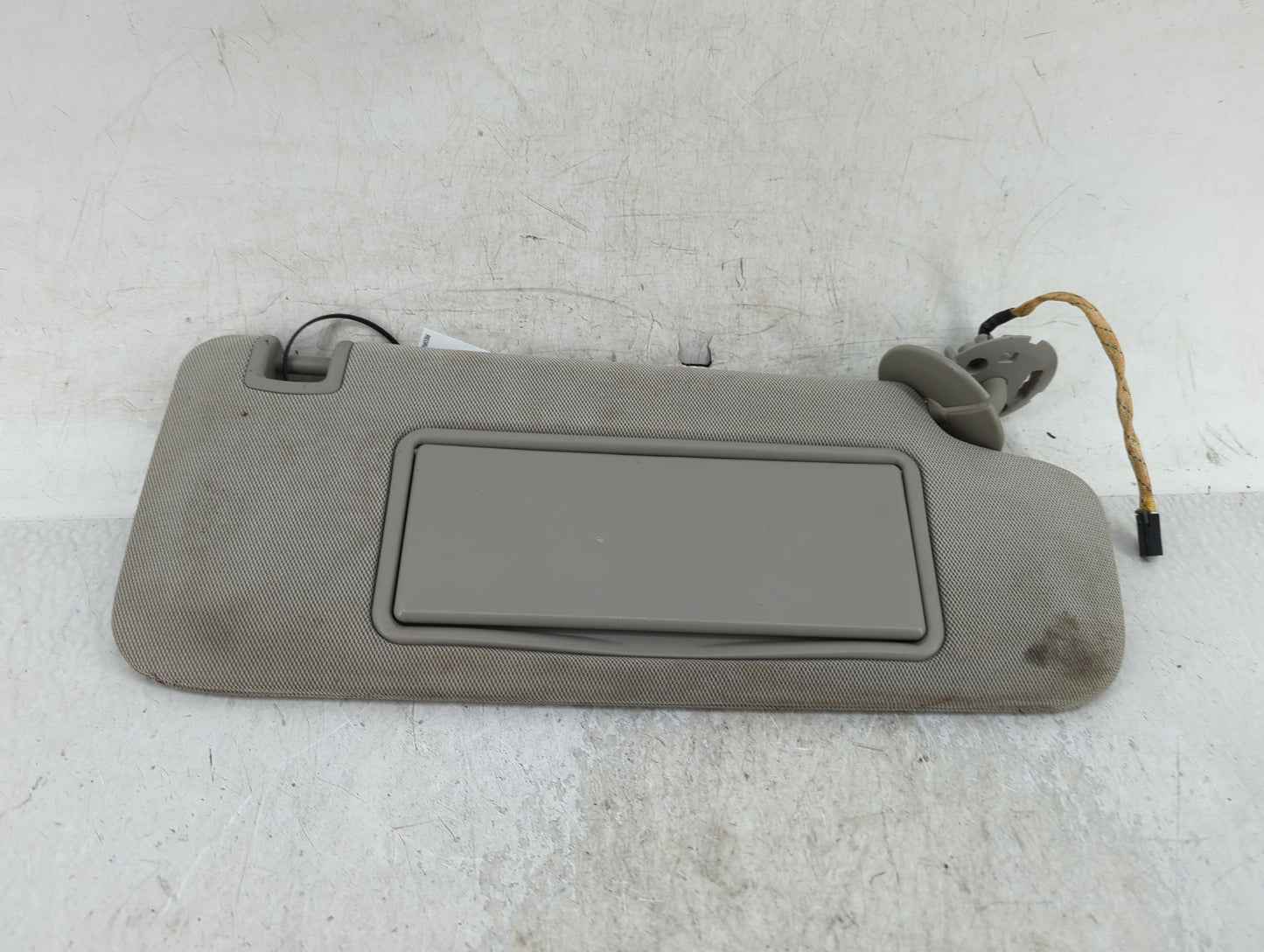 2013-2016 Chevrolet Malibu Sun Visor Shade Replacement Passenger Right Mirror Fits Fits 2013 2014 2015 2016 OEM Used Auto Pa