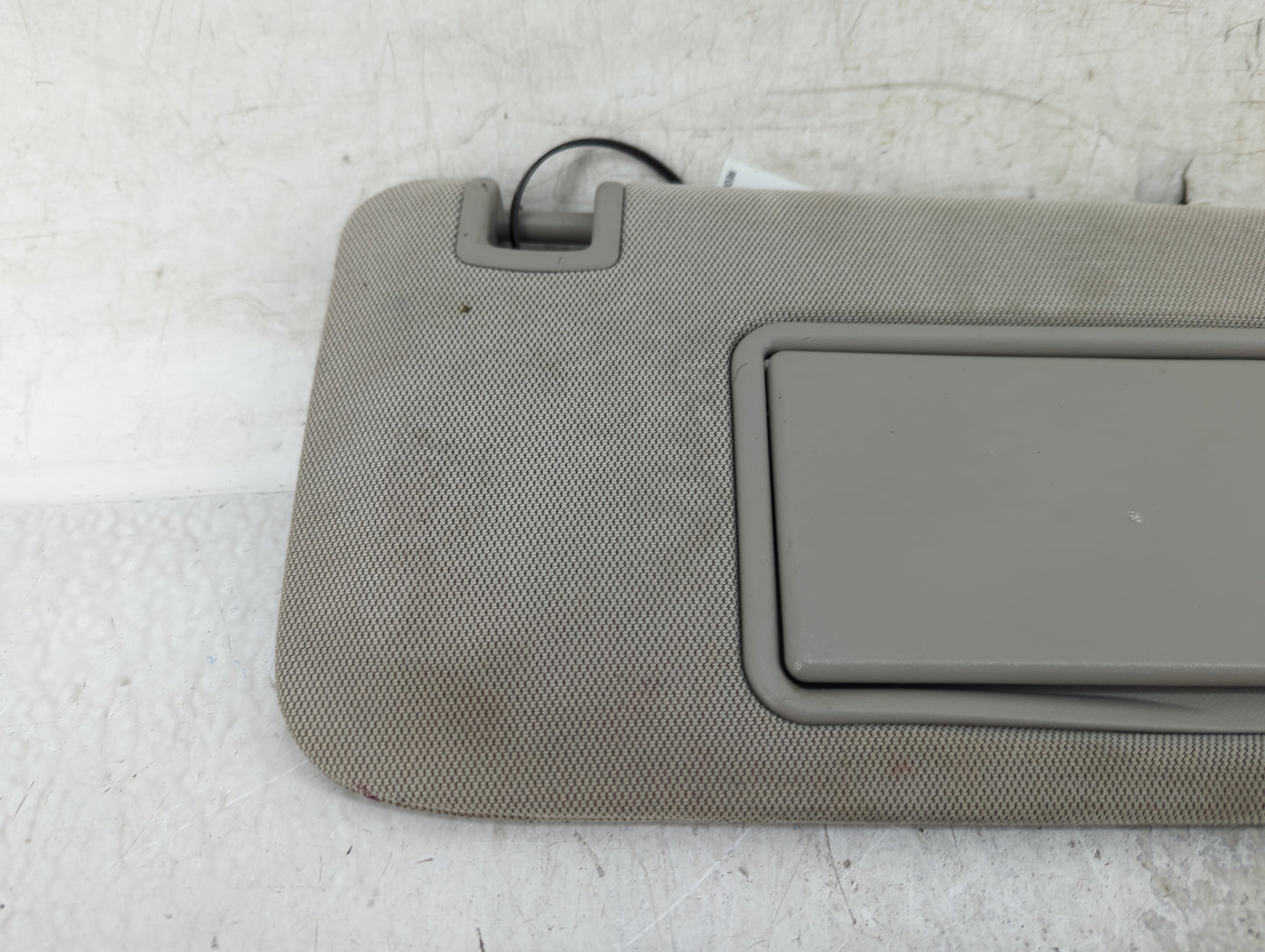 2013-2016 Chevrolet Malibu Sun Visor Shade Replacement Passenger Right Mirror Fits Fits 2013 2014 2015 2016 OEM Used Auto Pa