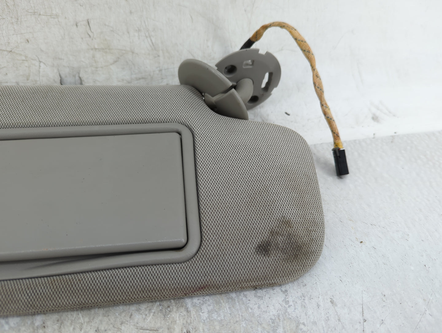 2013-2016 Chevrolet Malibu Sun Visor Shade Replacement Passenger Right Mirror Fits Fits 2013 2014 2015 2016 OEM Used Auto Pa