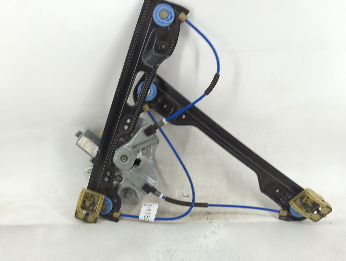 2013-2016 Chevrolet Malibu Used Window Regulator Passenger Front 1415383 - Oemusedautoparts1.com