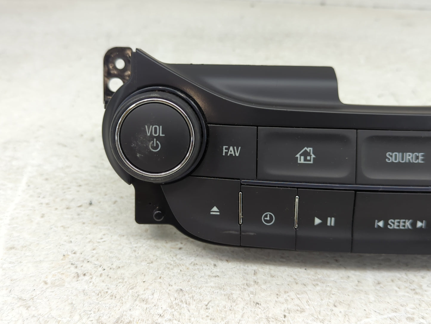 2014-2016 Chevrolet Malibu Radio Control Panel - Oemusedautoparts1.com