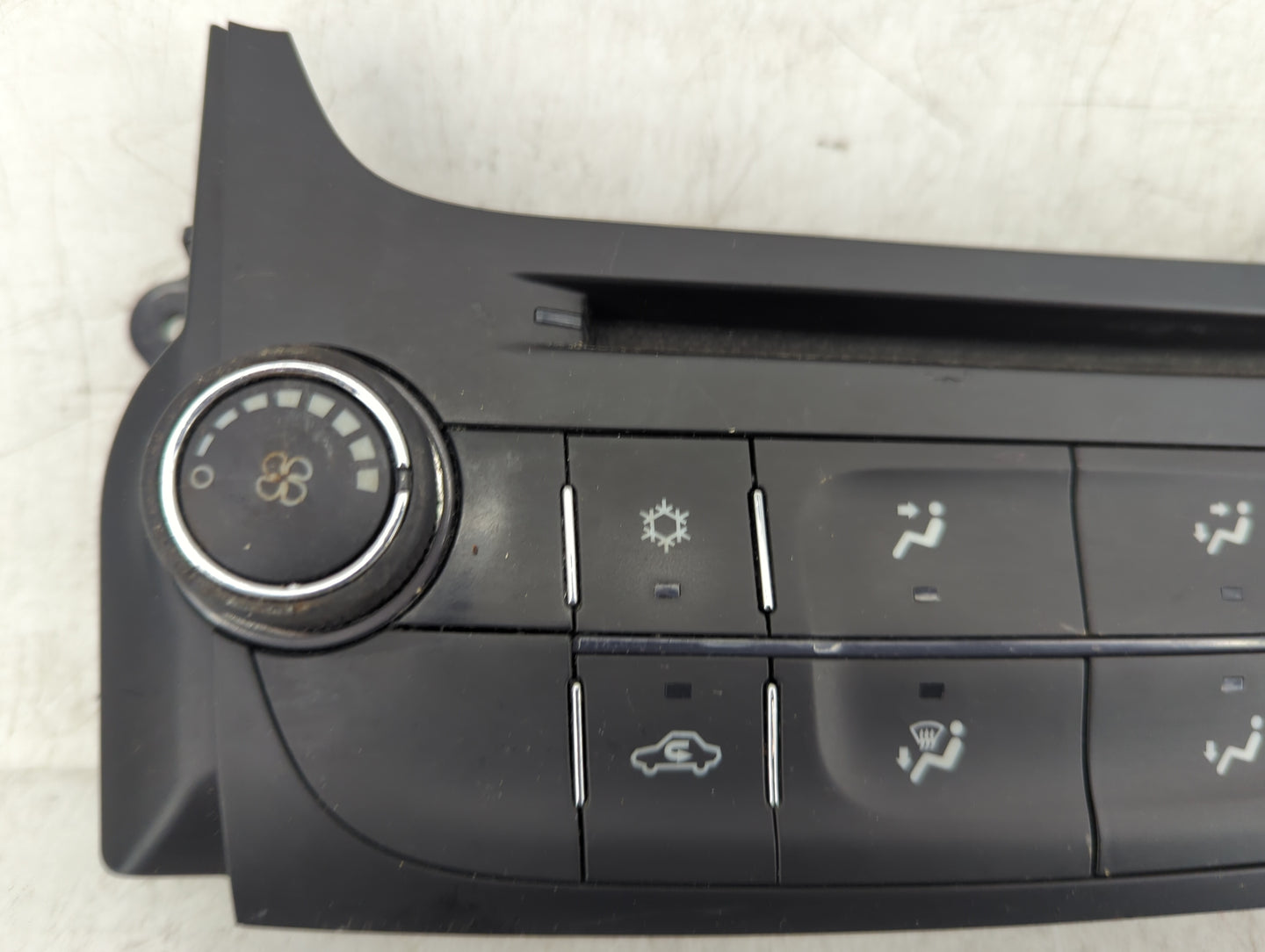 2013-2015 Chevrolet Malibu Climate Control Module Temperature AC/Heater Replacement P/N:23465797 545290509 Fits OEM Used Aut