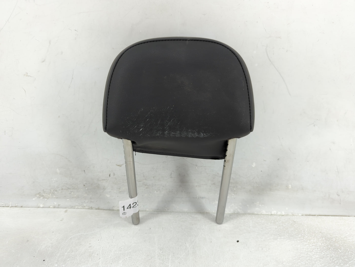 2014-2015 Chevrolet Malibu Headrest Head Rest Rear Center Seat Fits Fits 2014 2015 OEM Used Auto Parts - Oemusedautoparts1.c