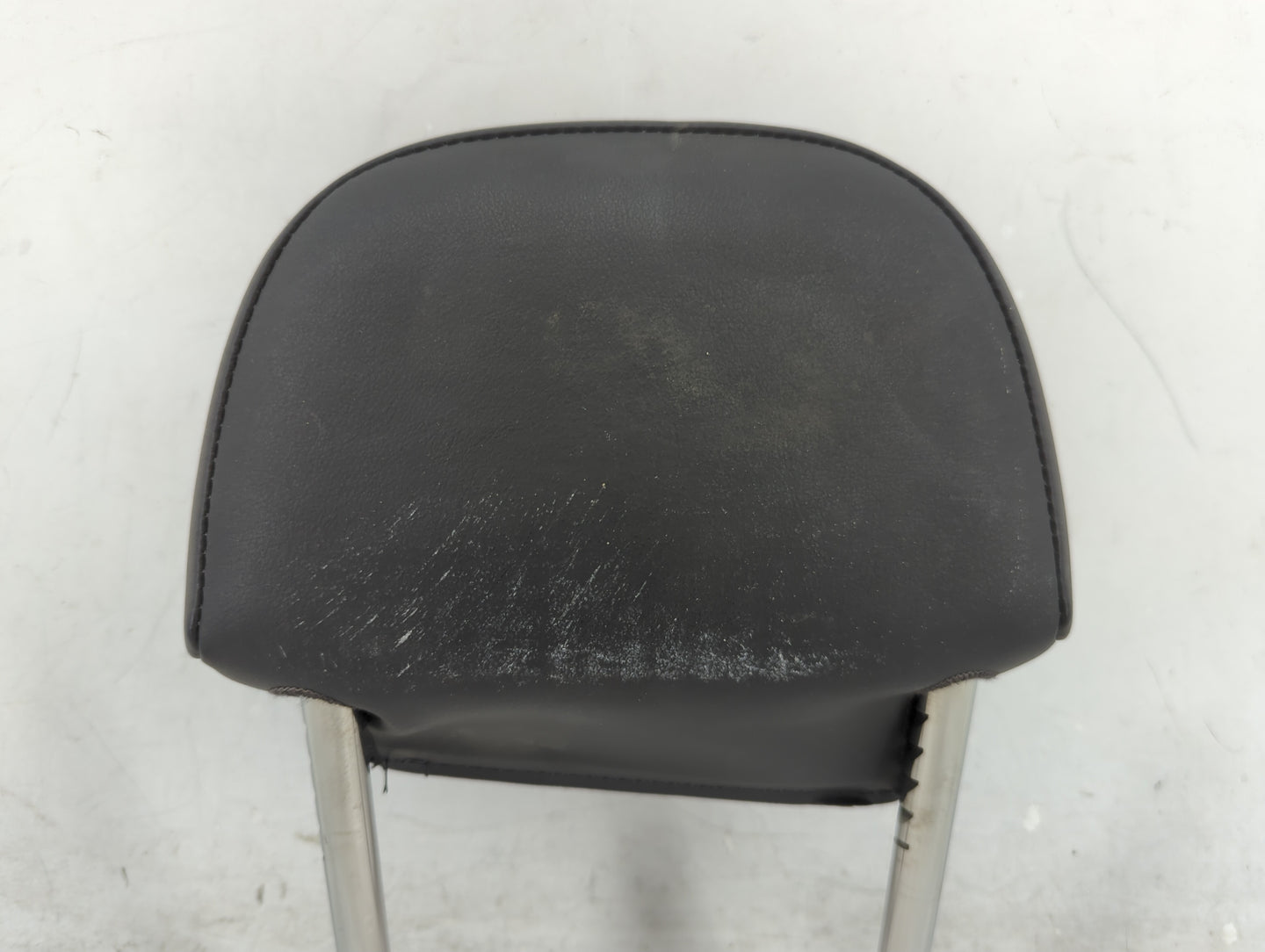 2014-2015 Chevrolet Malibu Headrest Head Rest Rear Center Seat Fits Fits 2014 2015 OEM Used Auto Parts - Oemusedautoparts1.c