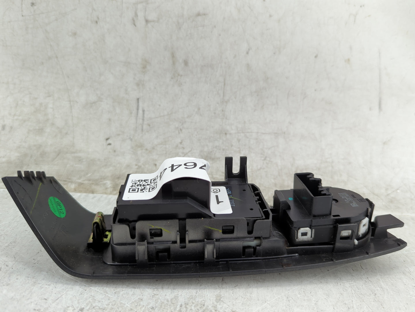 2014-2016 Chevrolet Malibu Master Power Window Switch Replacement Driver Side Left P/N:25872074 Fits OEM Used Auto Parts - O