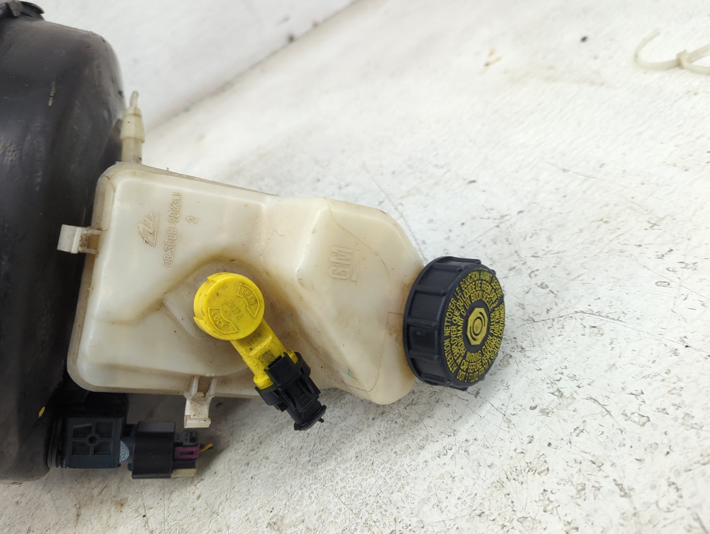 2013-2016 Chevrolet Malibu Power Brake Booster Oem 1427903 - Oemusedautoparts1.com
