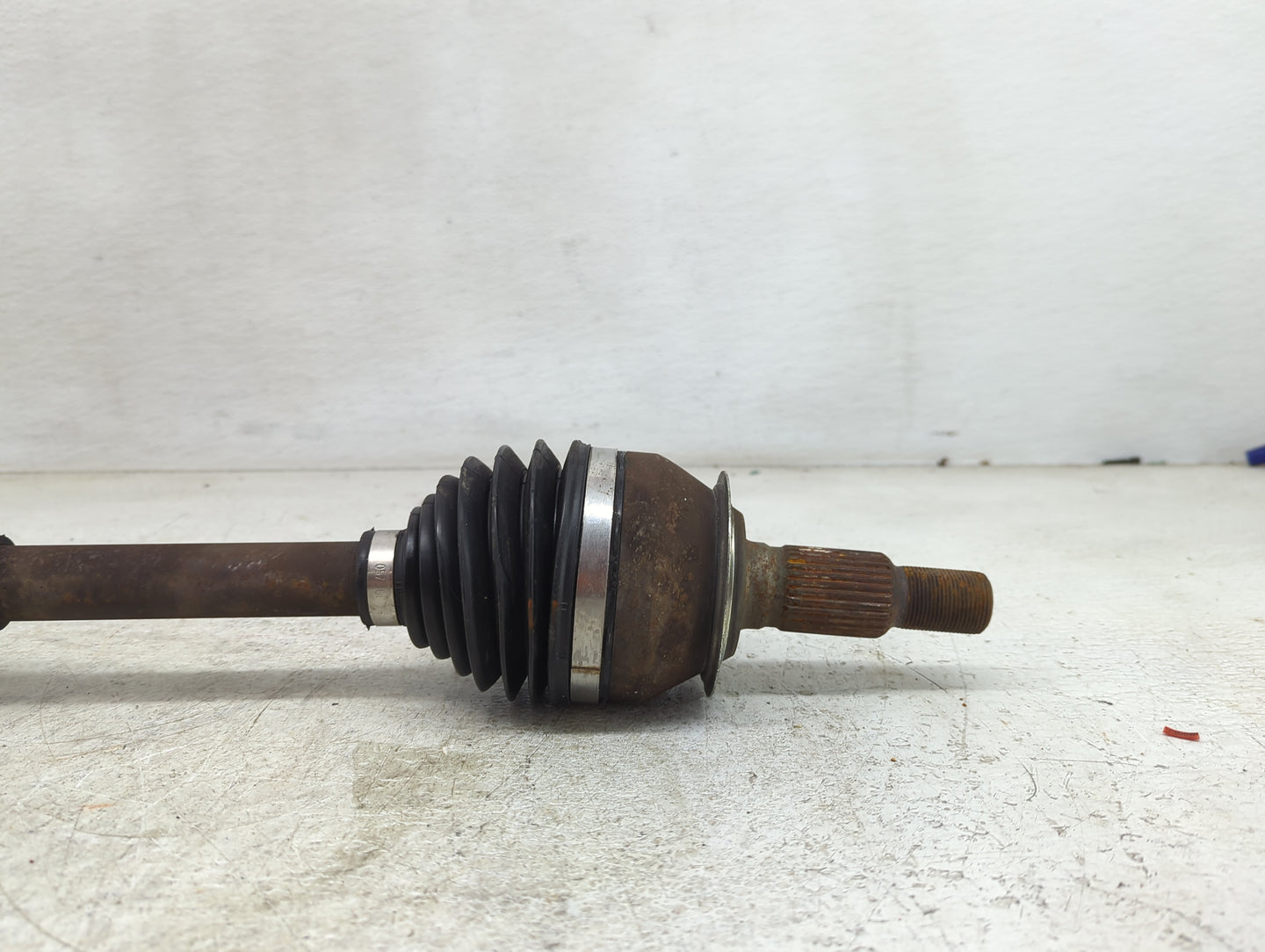 2013-2015 Chevrolet Malibu Axle Shaft Front Driver Cv C/v - Oemusedautoparts1.com