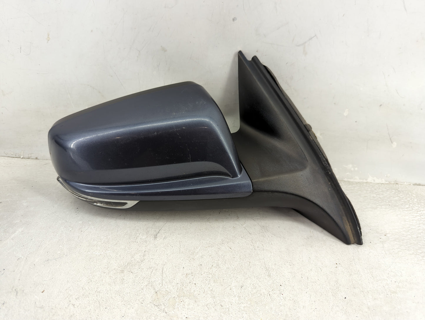 2014-2016 Chevrolet Malibu Passenger Side View Mirror - Right Door Mirror OEM Used - Oemusedautoparts1.com