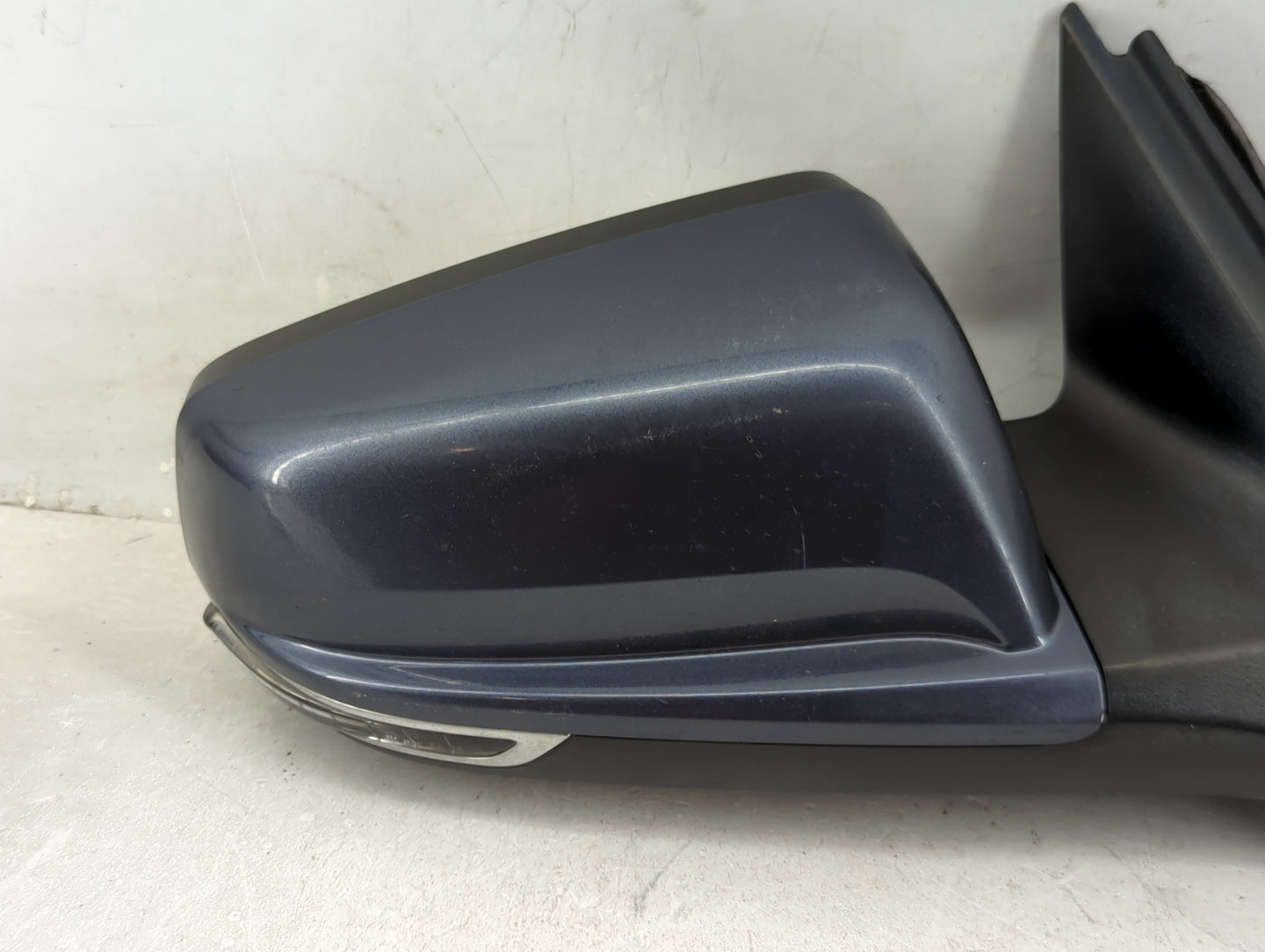 2014-2016 Chevrolet Malibu Passenger Side View Mirror - Right Door Mirror OEM Used - Oemusedautoparts1.com