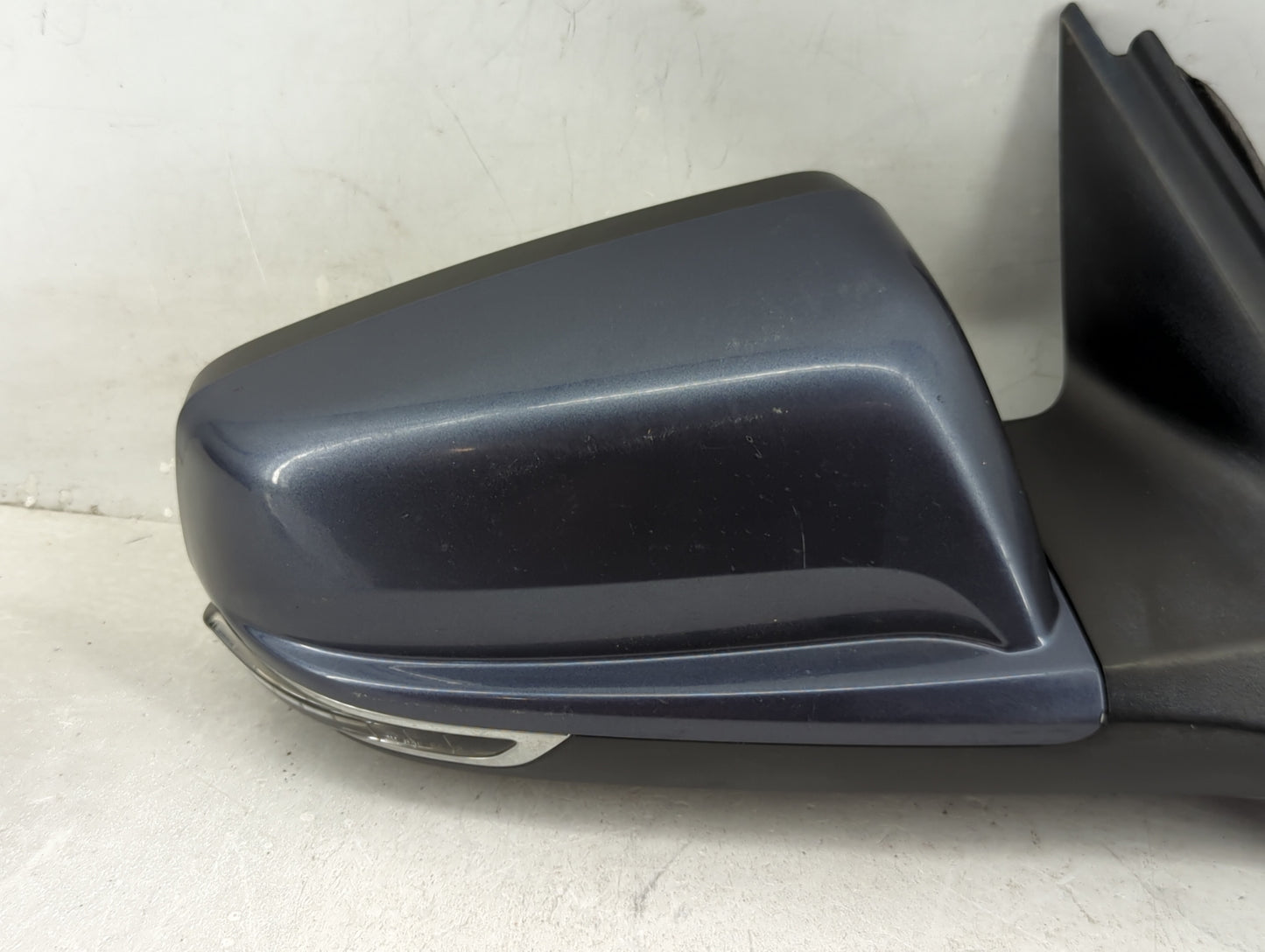 2014-2016 Chevrolet Malibu Passenger Side View Mirror - Right Door Mirror OEM Used - Oemusedautoparts1.com