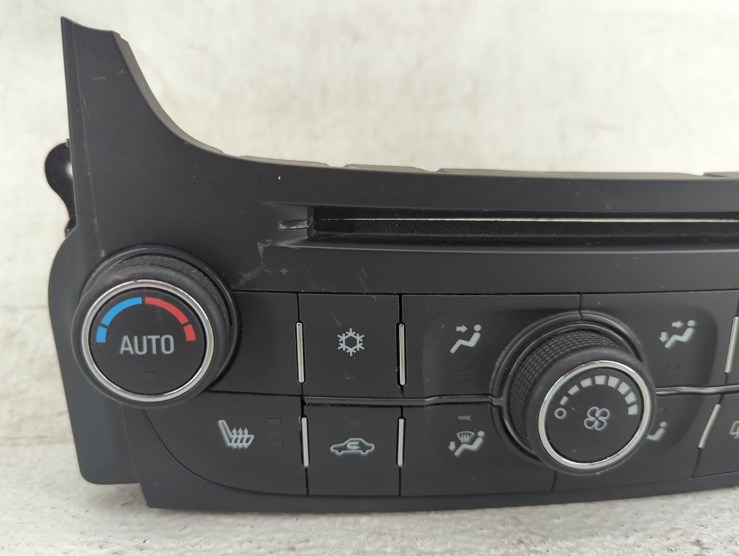 2013-2015 Chevrolet Malibu Climate Control Module Temperature AC/Heater Replacement P/N:23465799 545290509 Fits OEM Used Aut