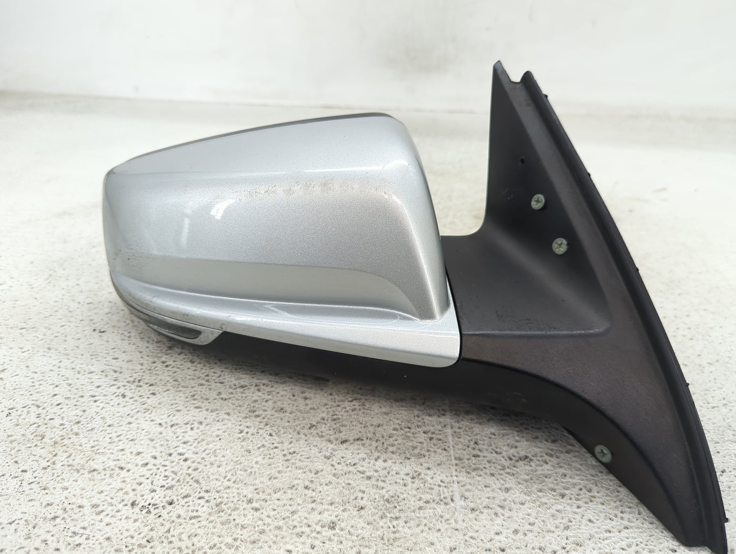 2014-2016 Chevrolet Malibu Passenger Side View Mirror - Right Door Mirror OEM Used - Oemusedautoparts1.com