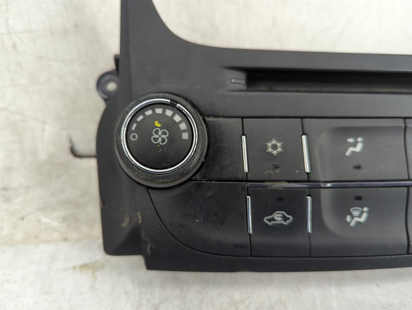 2014-2016 Chevrolet Malibu Climate Control Module Temperature AC/Heater Replacement P/N:23465797 545290509 Fits OEM Used Aut