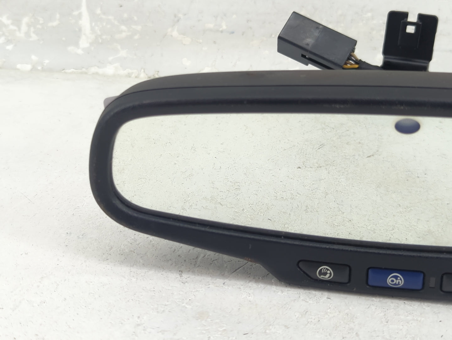 2013-2016 Chevrolet Malibu Interior Rear View Mirror Replacement OEM P/N:026539 GNTX-869 Fits OEM Used Auto Parts - Oemuseda