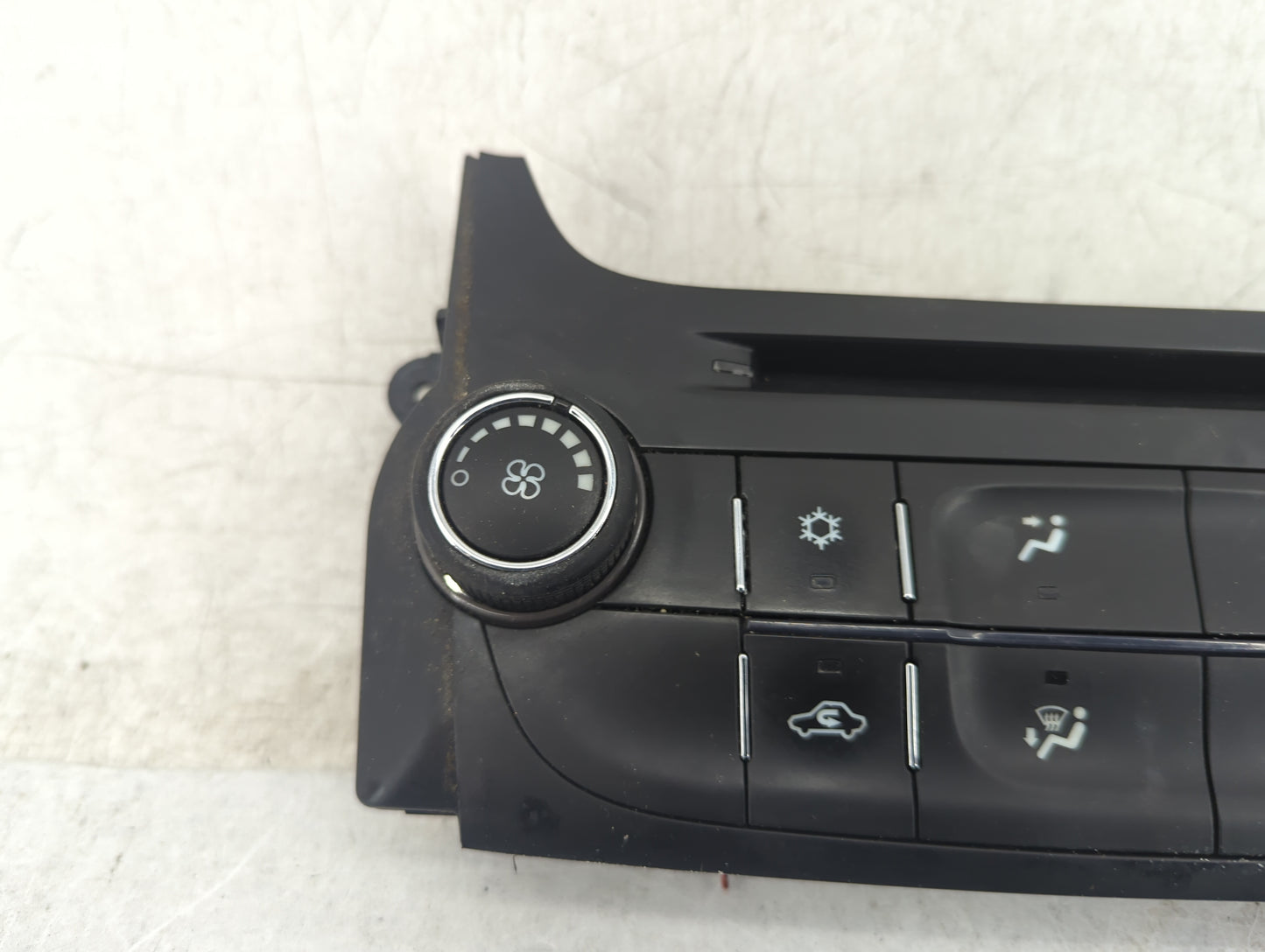 2014-2016 Chevrolet Malibu Climate Control Module Temperature AC/Heater Replacement P/N:23465797 545290509 Fits OEM Used Aut