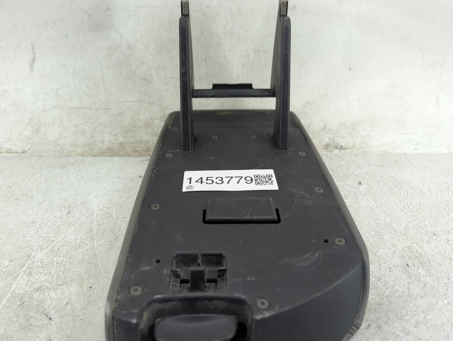 2015 Chevrolet Malibu Center Floor Console Fits OEM Used Auto Parts - Oemusedautoparts1.com