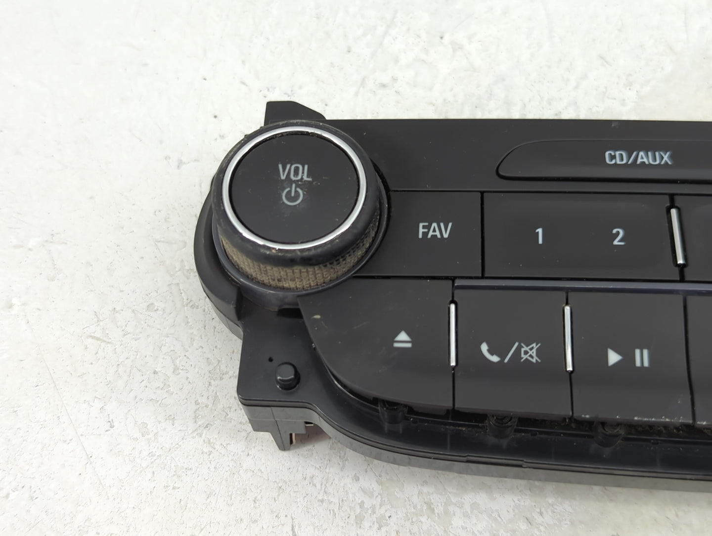 2014-2016 Chevrolet Malibu Radio Control Panel - Oemusedautoparts1.com