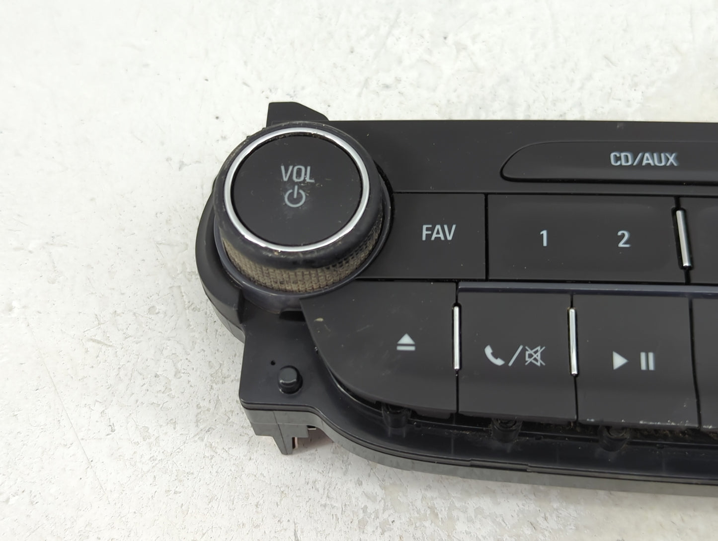 2014-2016 Chevrolet Malibu Radio Control Panel - Oemusedautoparts1.com