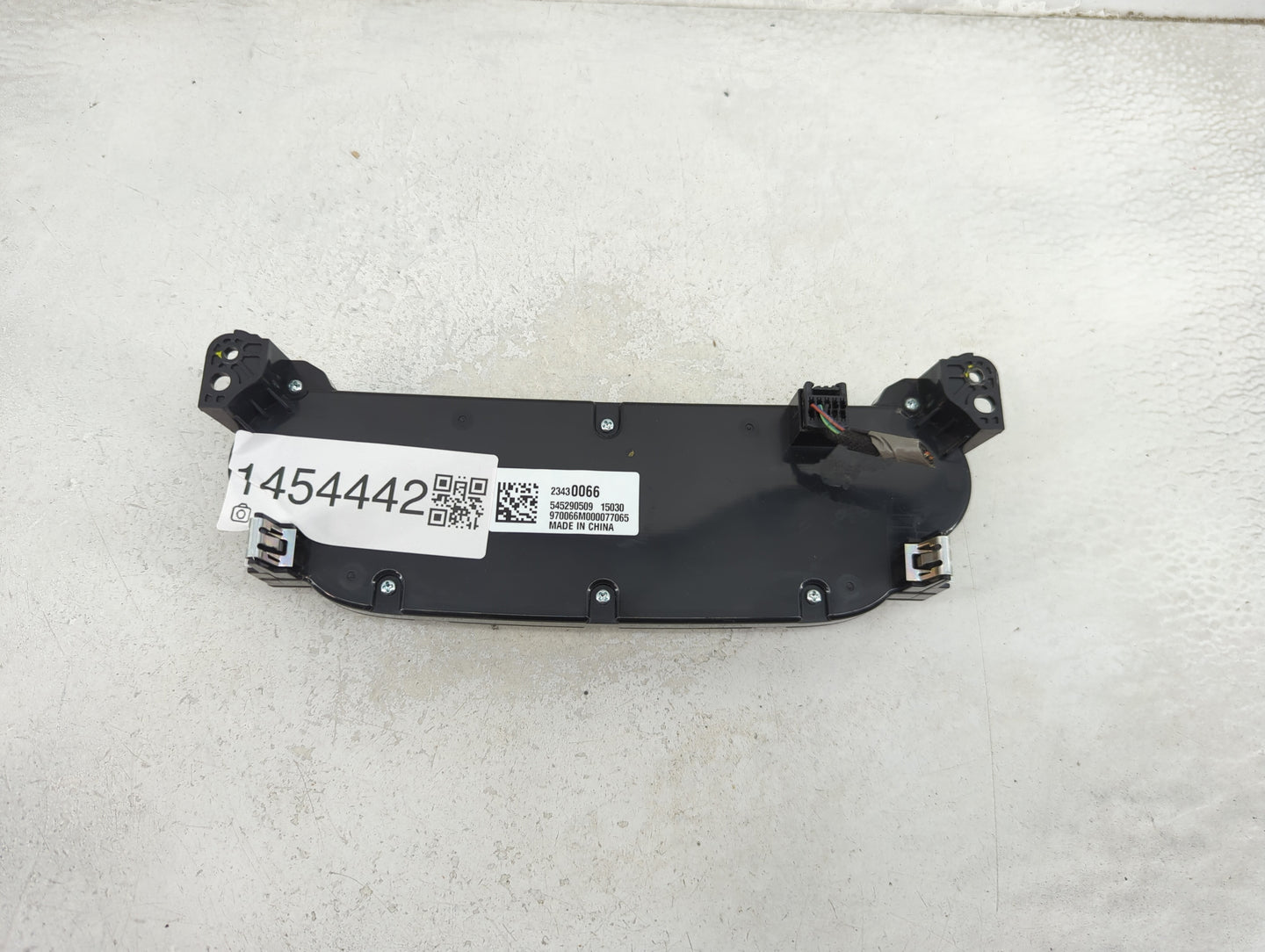 2014-2016 Chevrolet Malibu Radio Control Panel - Oemusedautoparts1.com