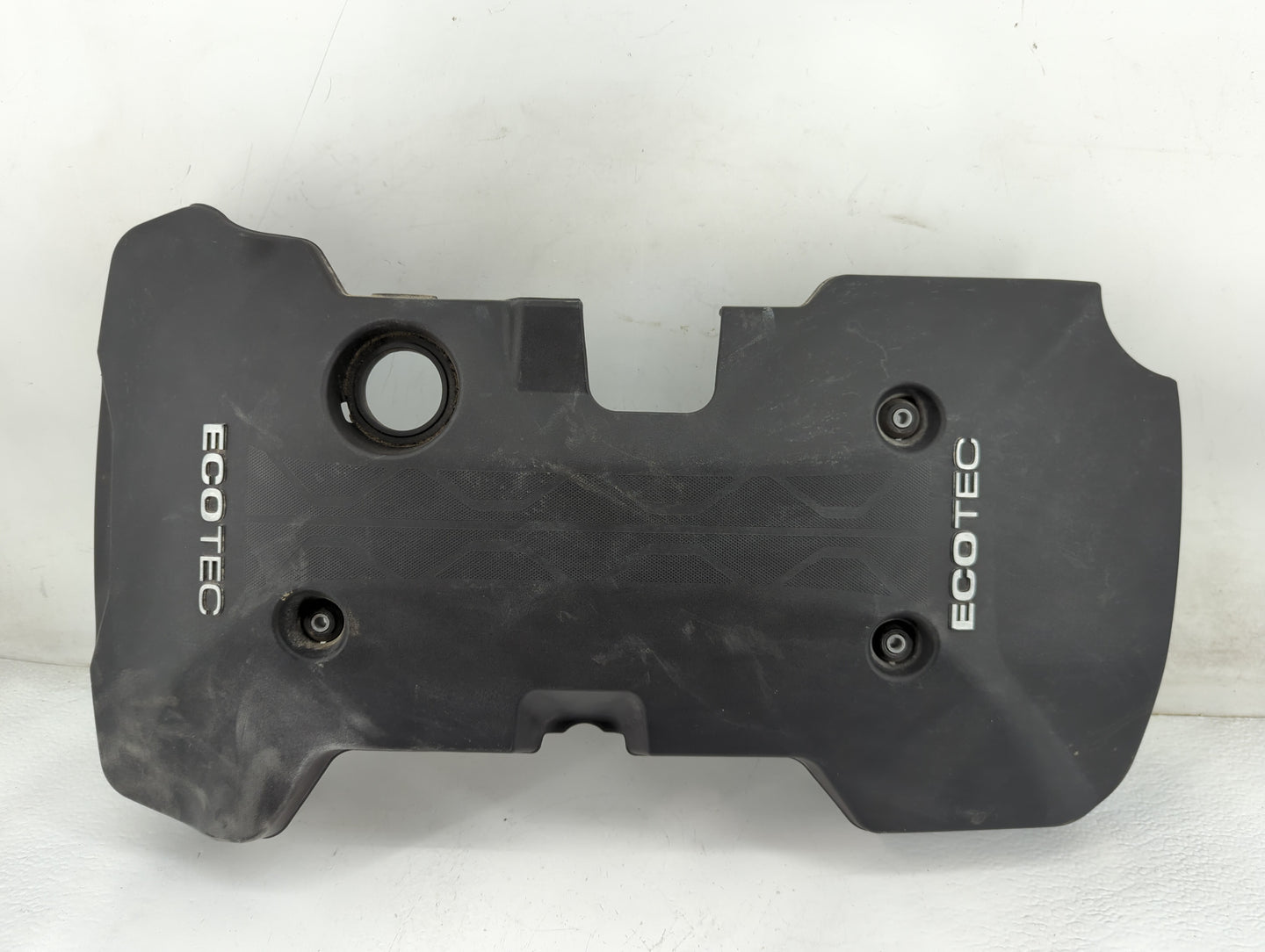 2015 Chevrolet Malibu Engine Cover 1457892 - Oemusedautoparts1.com