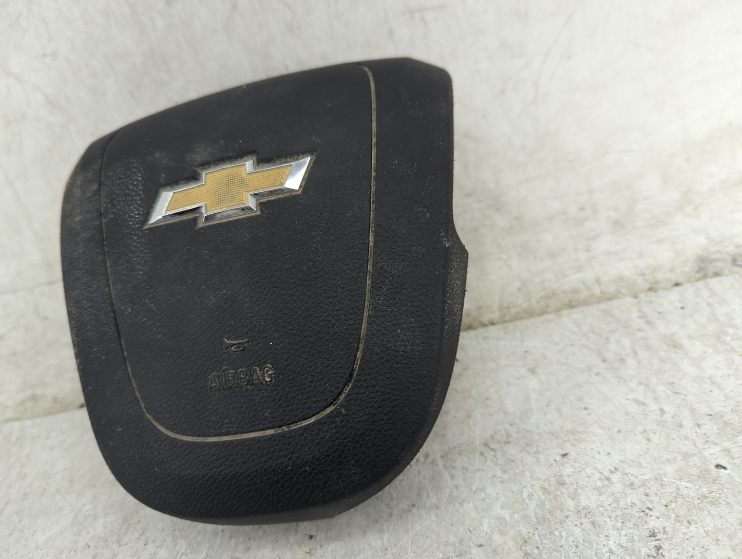 2015 Chevrolet Malibu Air Bag Driver Left Steering Wheel Mounted - Oemusedautoparts1.com