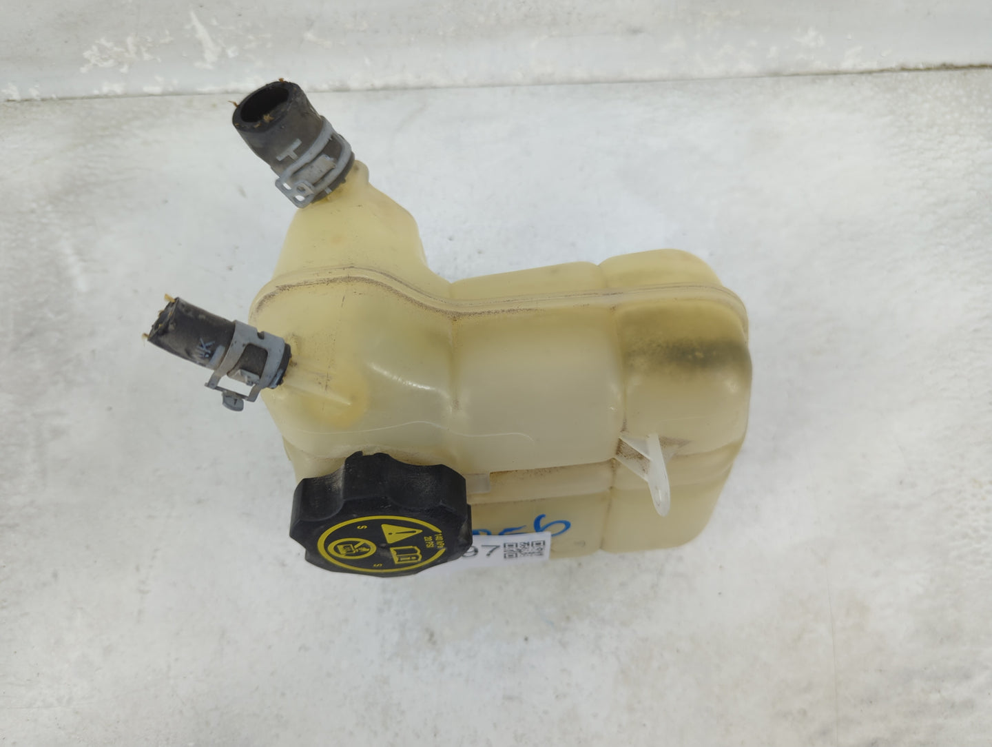 2013 Chevrolet Malibu Radiator Coolant Overflow Expansion Tank Bottle 1459197 - Oemusedautoparts1.com