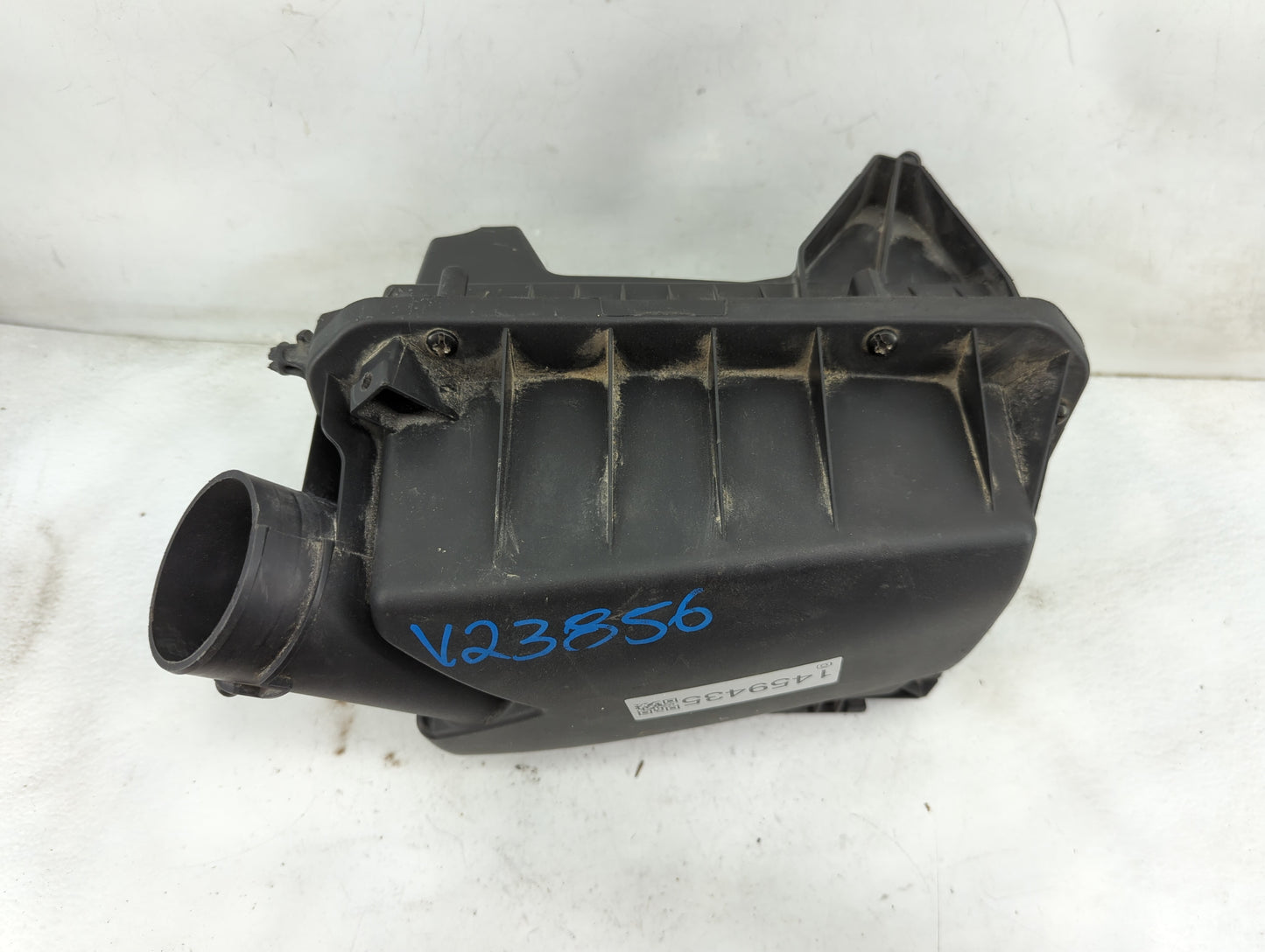 2014-2015 Chevrolet Malibu Air Cleaner Intake-duct Hose Tube 1459435 - Oemusedautoparts1.com