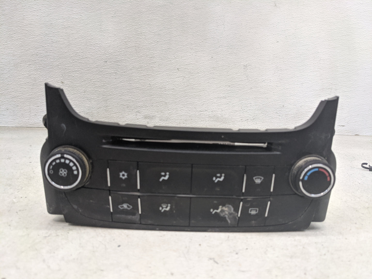 2014-2016 Chevrolet Malibu Climate Control Module Temperature AC/Heater Replacement P/N:23465797 545290509 Fits OEM Used Aut