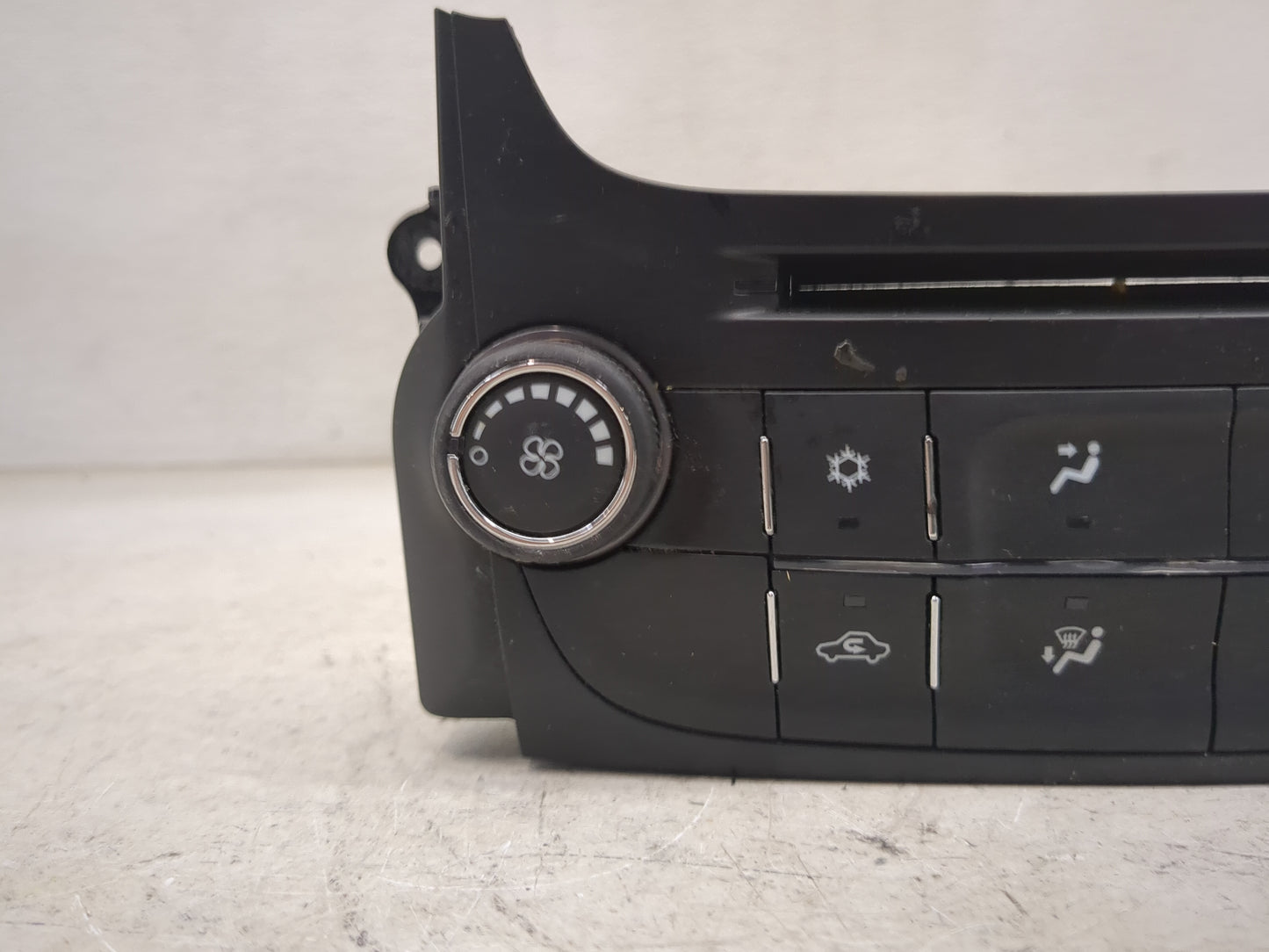 2014-2016 Chevrolet Malibu Climate Control Module Temperature AC/Heater Replacement P/N:23465797 545290509 Fits OEM Used Aut
