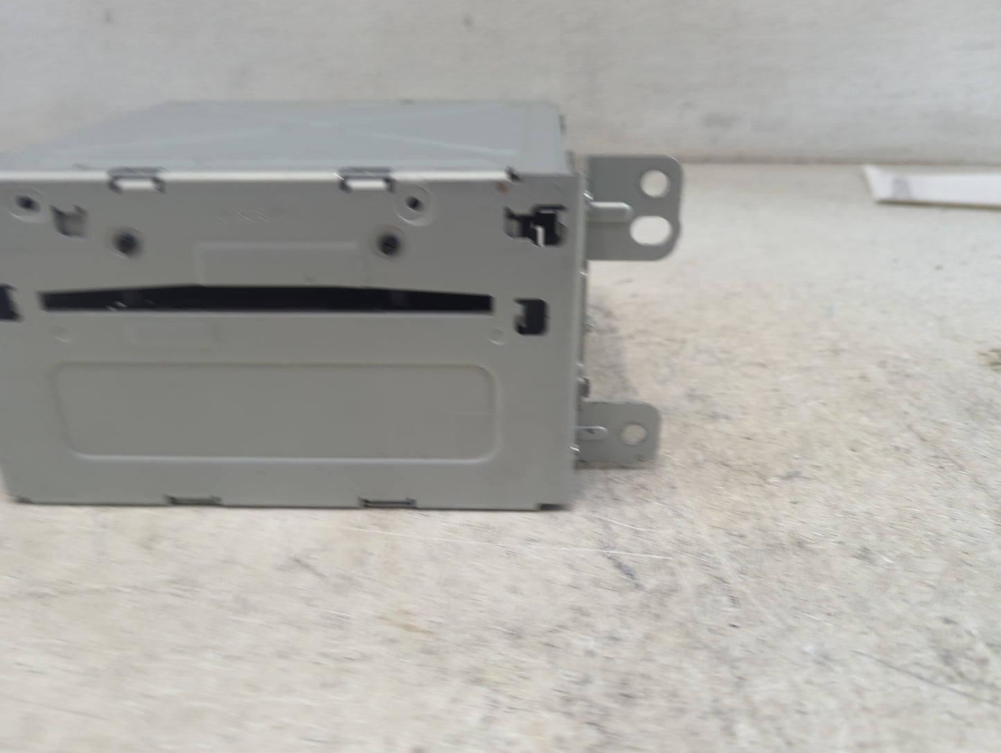 2014-2016 Chevrolet Malibu Radio AM FM Cd Player Receiver Replacement P/N:23161215 GDJGA3E1G0 Fits Fits 2014 2015 2016 OEM U