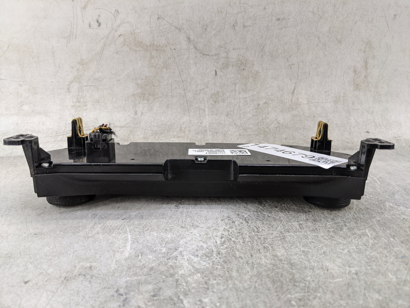 2014-2016 Chevrolet Malibu Radio Control Panel 1474679 - Oemusedautoparts1.com