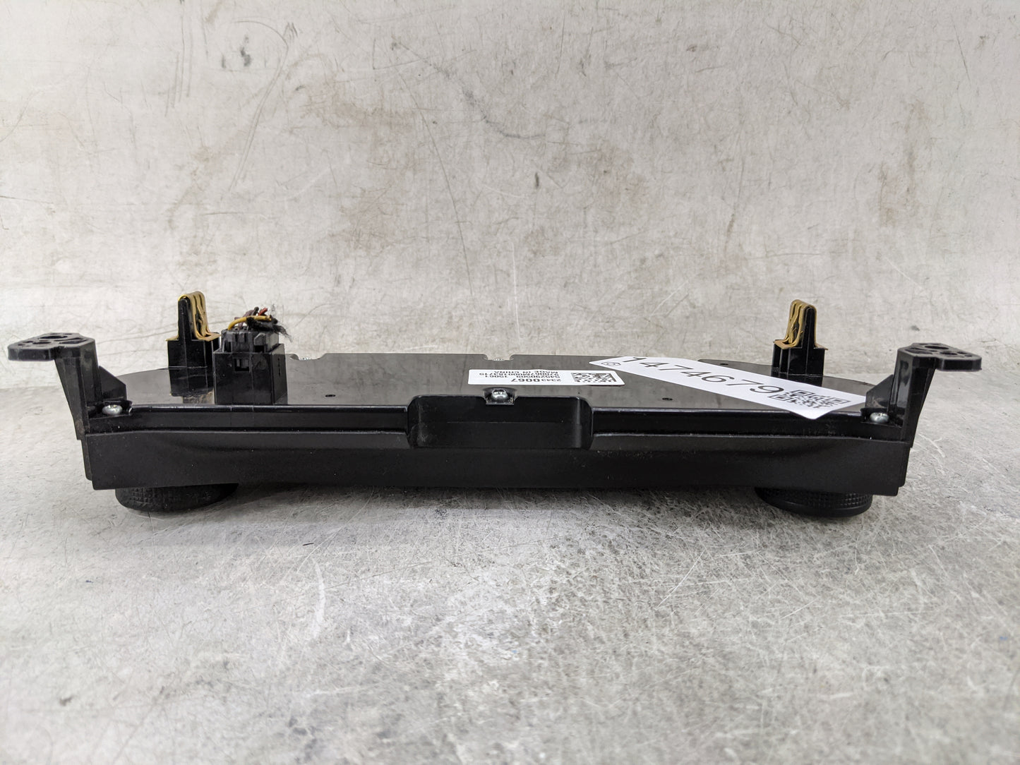2014-2016 Chevrolet Malibu Radio Control Panel 1474679 - Oemusedautoparts1.com