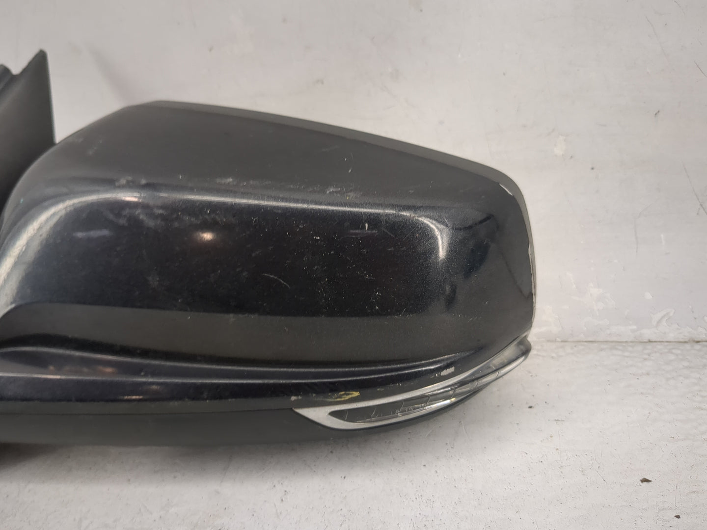 2014-2016 Chevrolet Malibu Driver Side View Mirror - Left Door Mirror OEM Used - Oemusedautoparts1.com