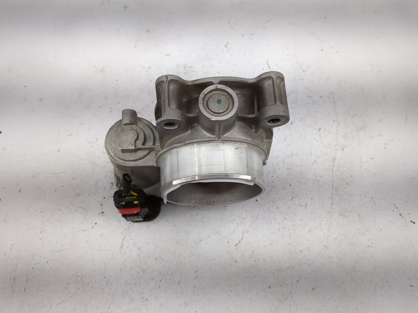 2013-2015 Chevrolet Malibu Throttle Body P/N:12627217 Fits Fits 2013 2014 2015 2017 2018 2019 2020 OEM Used Auto Parts - Oem
