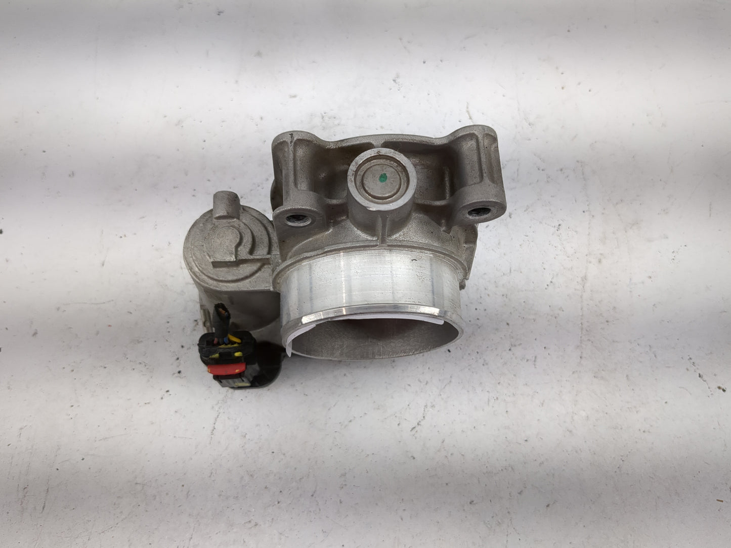 2013-2015 Chevrolet Malibu Throttle Body P/N:12627217 Fits Fits 2013 2014 2015 2017 2018 2019 2020 OEM Used Auto Parts - Oem