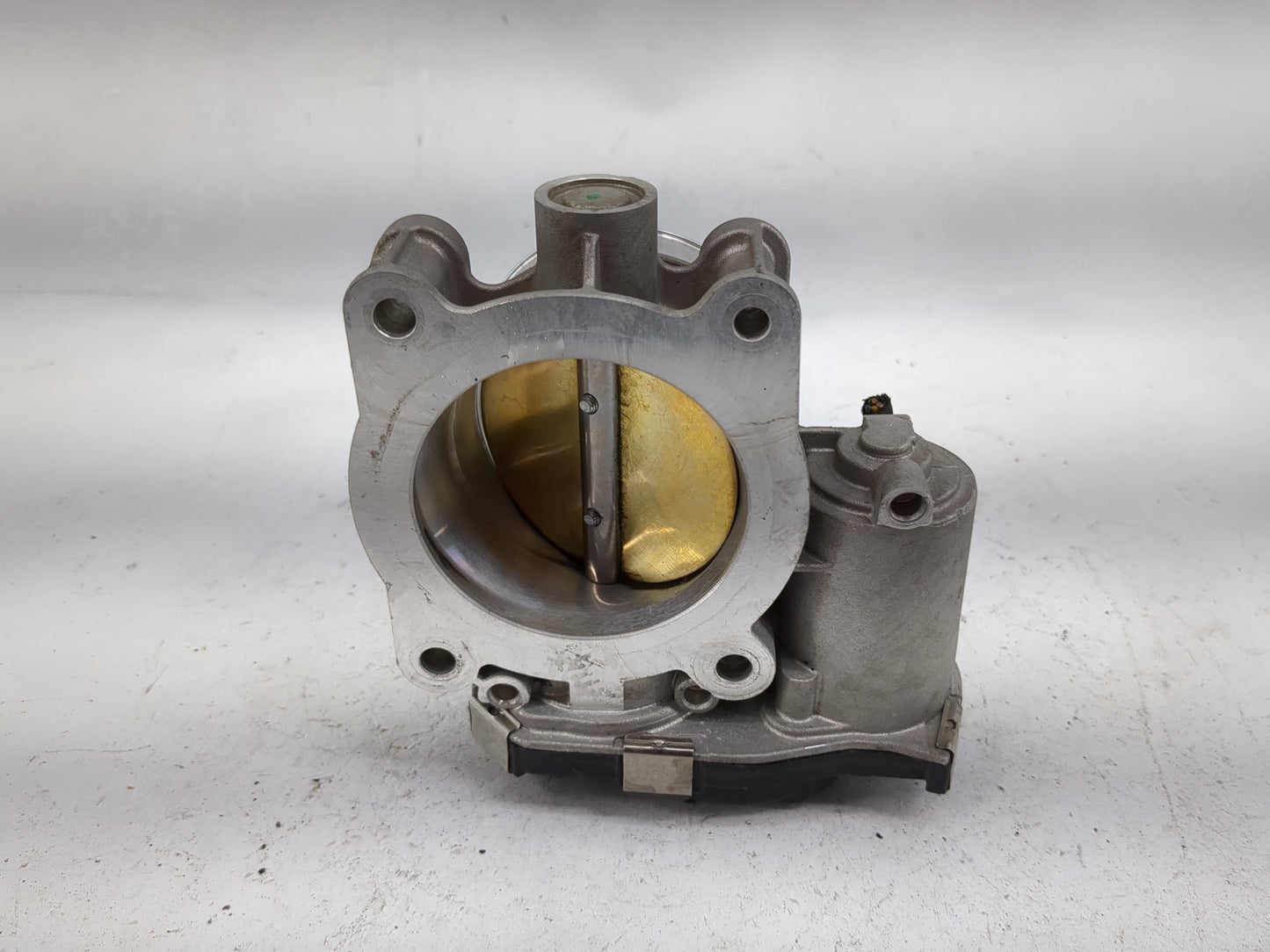 2013-2015 Chevrolet Malibu Throttle Body P/N:12627217 Fits Fits 2013 2014 2015 2017 2018 2019 2020 OEM Used Auto Parts - Oem