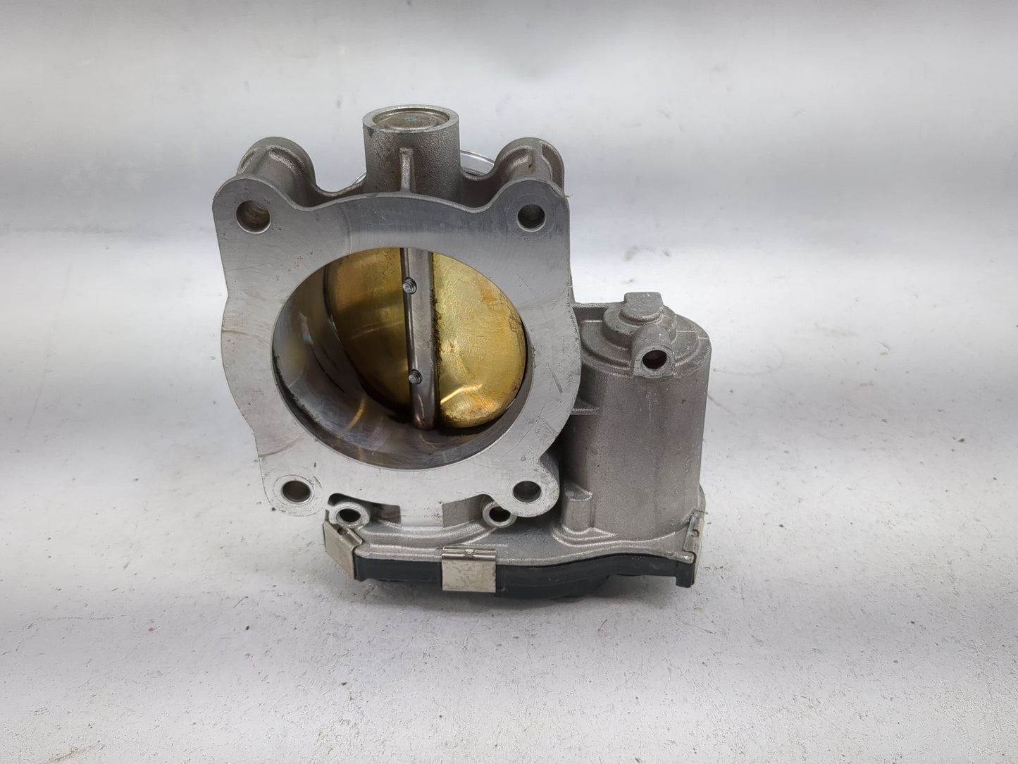 2013-2015 Chevrolet Malibu Throttle Body P/N:12627217 Fits Fits 2013 2014 2015 2017 2018 2019 2020 OEM Used Auto Parts - Oem