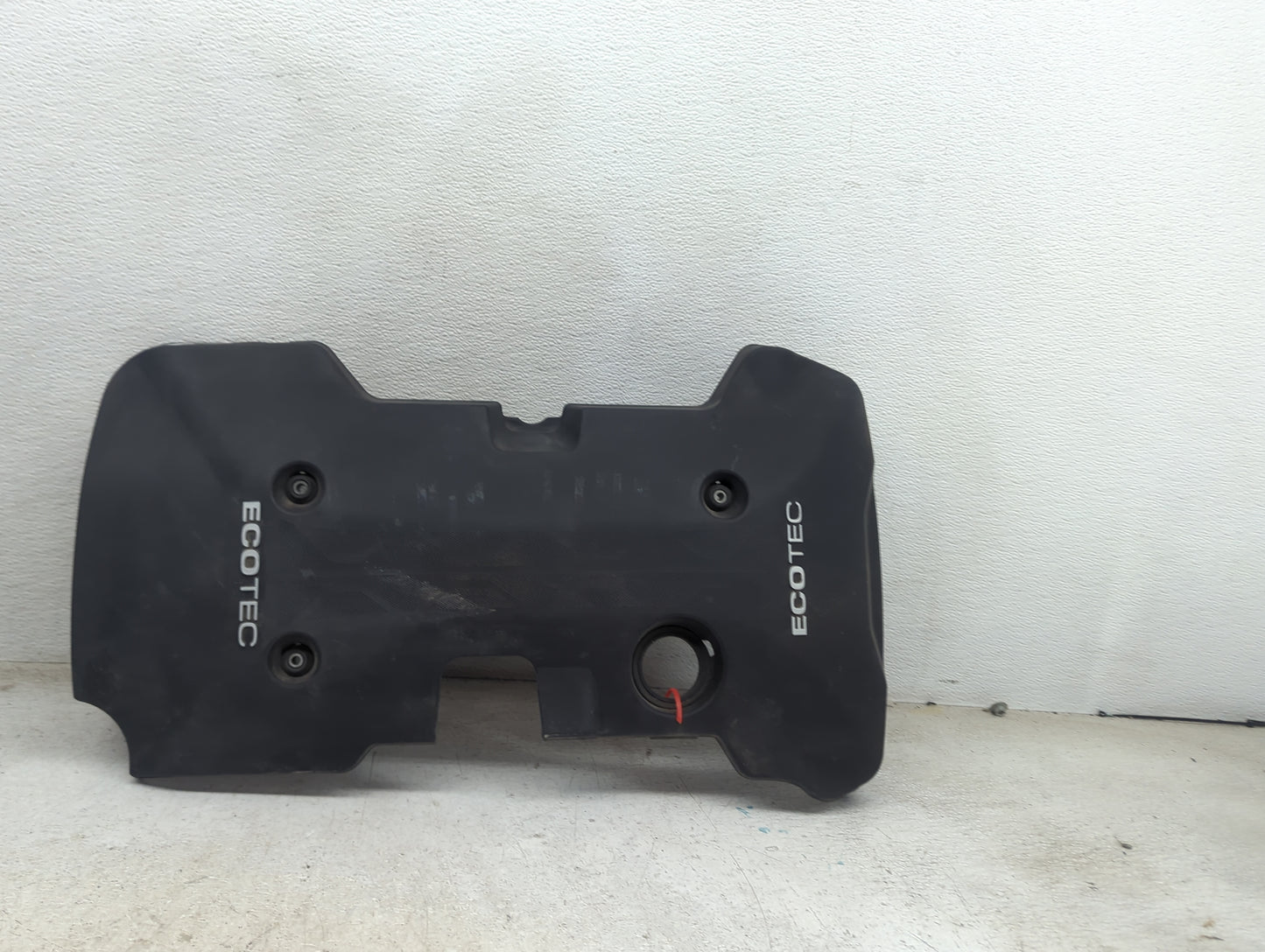 2015 Chevrolet Malibu Engine Cover Black - Oemusedautoparts1.com