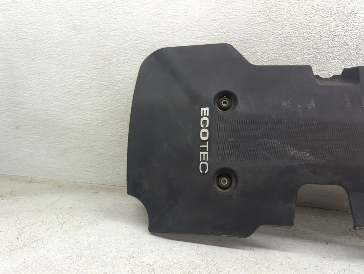 2015 Chevrolet Malibu Engine Cover Black - Oemusedautoparts1.com