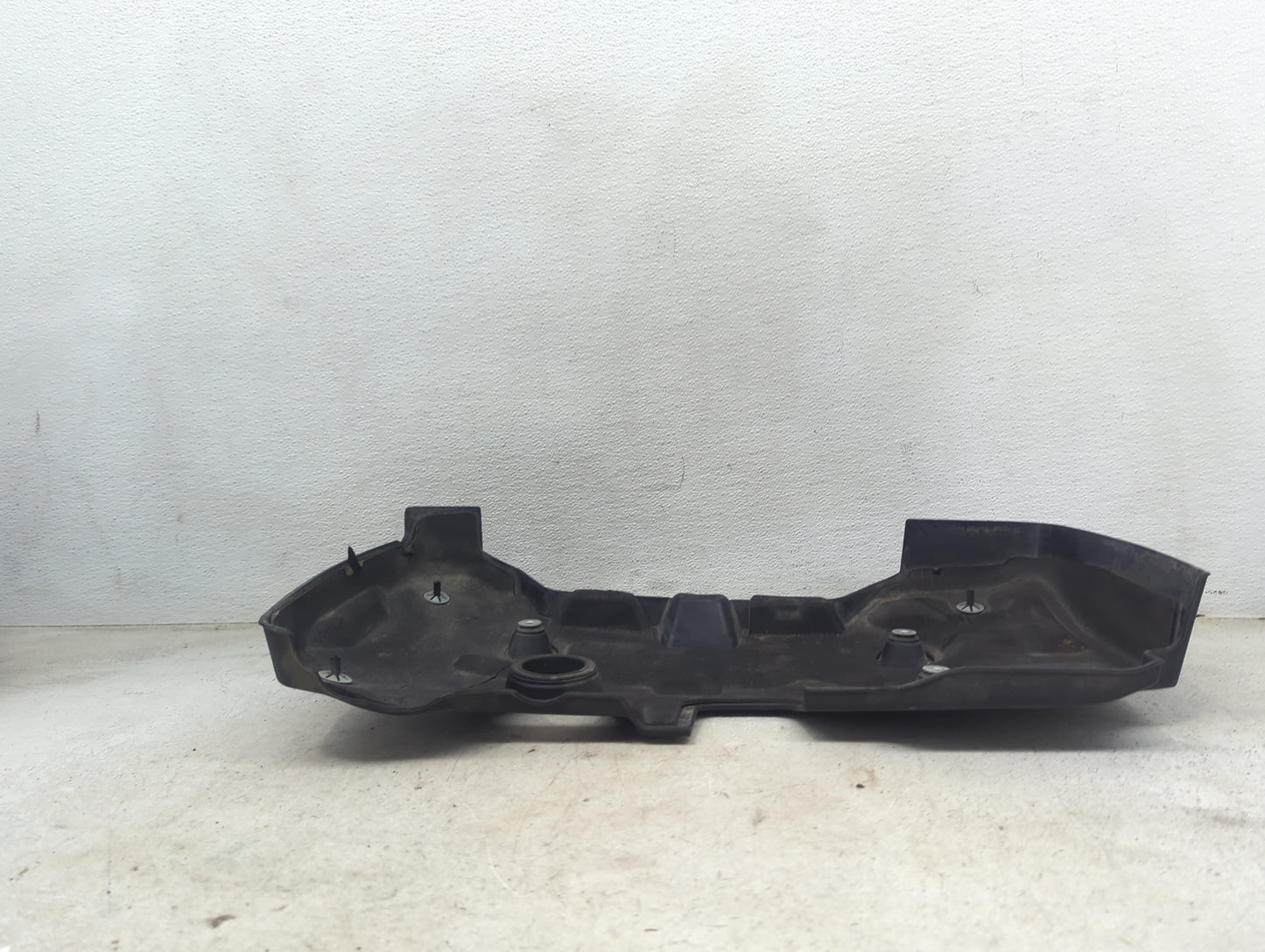 2015 Chevrolet Malibu Engine Cover 1479491 - Oemusedautoparts1.com